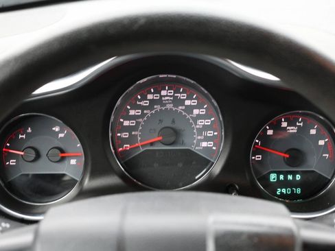 Used 2014 Dodge Avenger SE FWD image 19