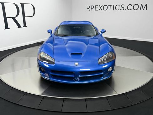 Used 2006 Dodge Viper SRT-10 RWD image 2