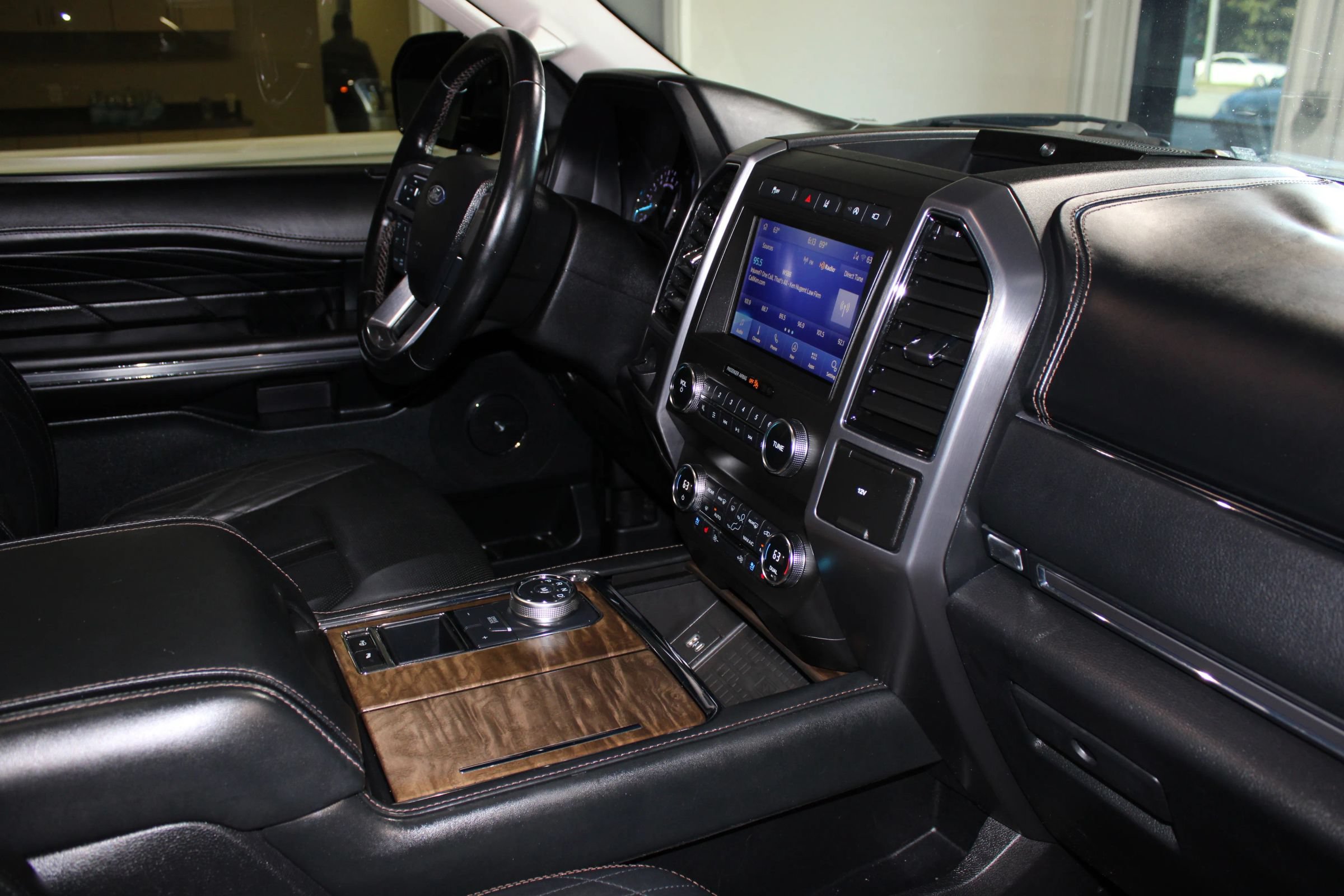 Used 2020 Ford Expedition Platinum RWD image 40