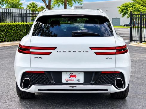 Used 2022 Genesis GV70 2.5T AWD/4WD image 5