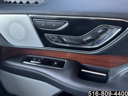 Used 2023 Lincoln Navigator Reserve AWD/4WD image 30