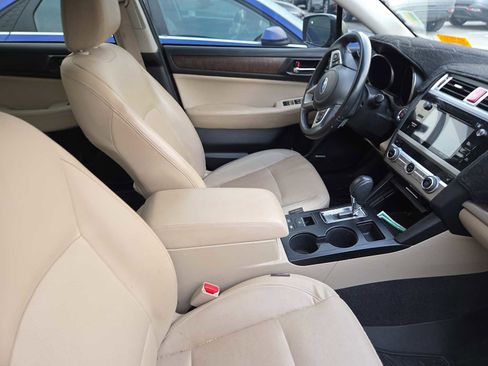 Used 2017 Subaru Outback 2.5i Limited image 11