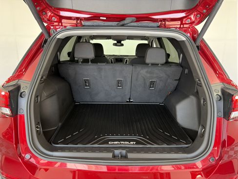 Used 2024 Chevrolet Equinox LT FWD image 14