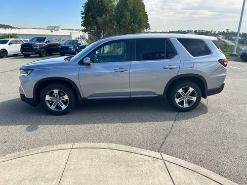 Used 2024 Honda Pilot EX-L image 5