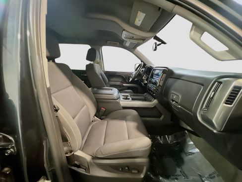 Used 2018 Chevrolet Silverado 1500 LT w/ All Star Edition AWD/4WD image 18