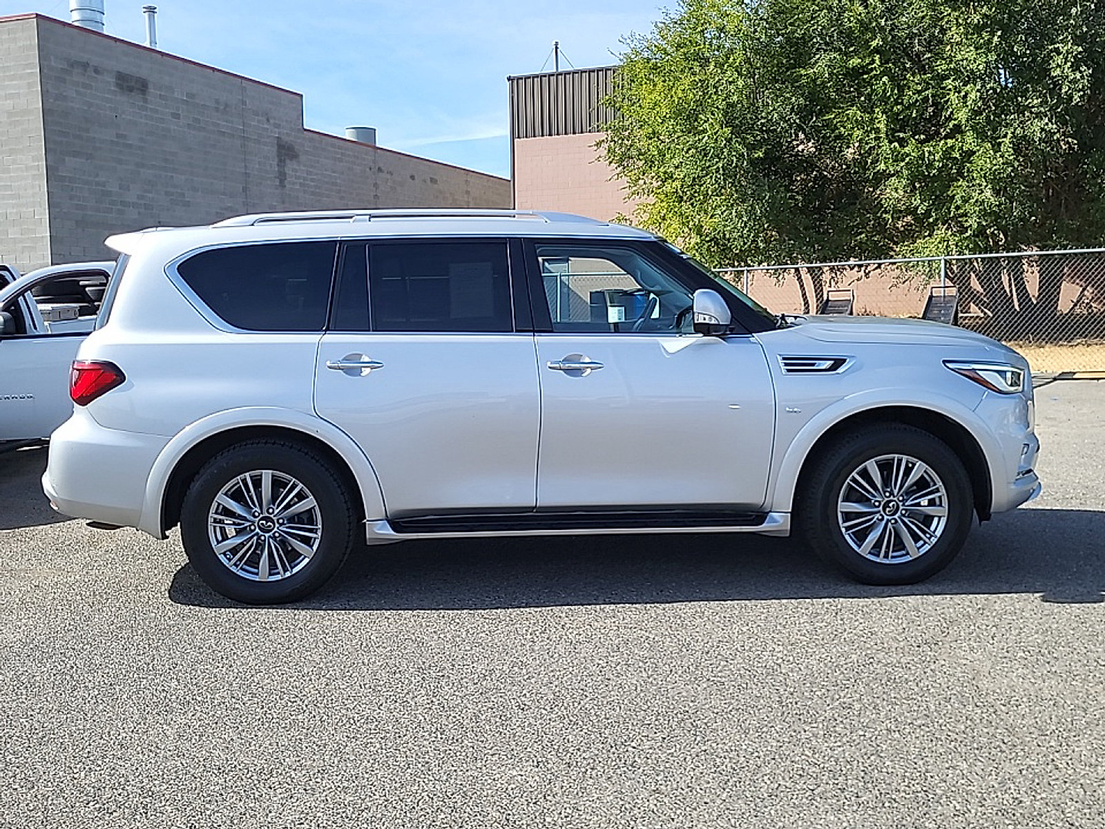 Used 2020 INFINITI QX80 Luxe w/ Proassist Package AWD/4WD image 8