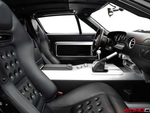 Used 2006 Ford GT RWD image 44