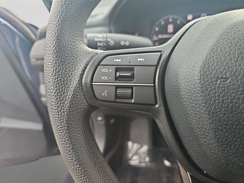 Used 2023 Honda Accord EX image 14