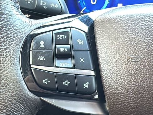 Certified 2023 Ford Explorer King Ranch RWD image 13