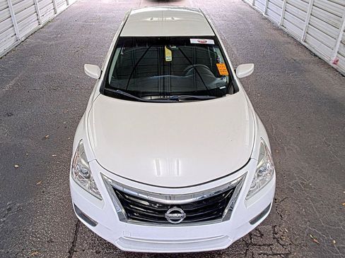 Used 2014 Nissan Altima 2.5 S FWD image 2