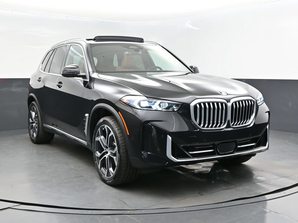 Certified 2026 BMW X5 sDrive40i w/ Parking Assistance Package RWD image 9