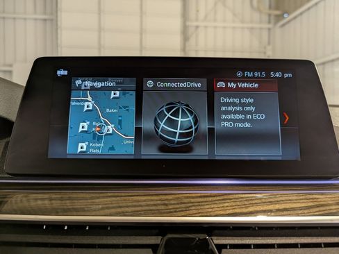 Used 2018 BMW 530i xDrive image 32