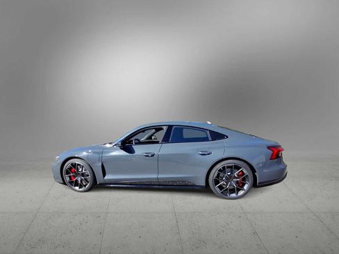 New 2026 Audi RS e-tron GT performance image 5