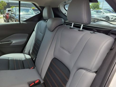 Used 2021 Nissan Kicks SR w/ SR Premium Package FWD image 12