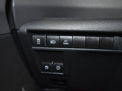 Used 2023 Toyota Sienna XSE w/ XSE Plus Package image 16