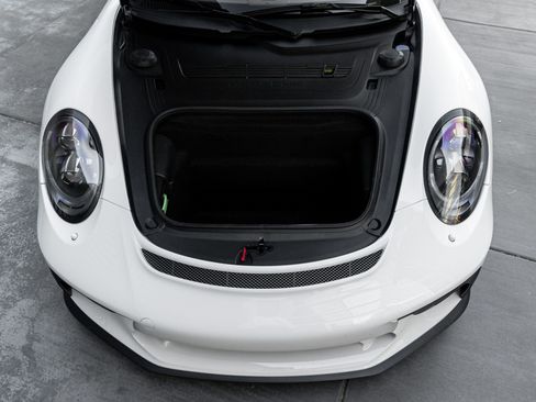 Certified 2018 Porsche 911 GT3 image 39