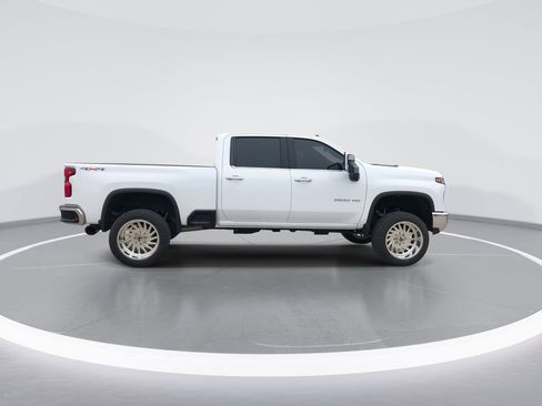 Used 2024 Chevrolet Silverado 2500 LTZ w/ LTZ Convenience Package AWD/4WD image 9