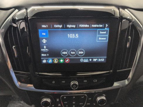 Used 2023 Chevrolet Traverse LT AWD/4WD image 8