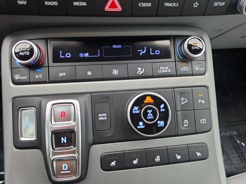 Certified 2025 Hyundai Palisade SEL AWD/4WD image 22
