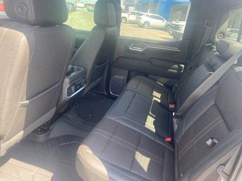 Used 2023 Chevrolet Silverado 1500 High Country w/ High Country Premium Package image 11