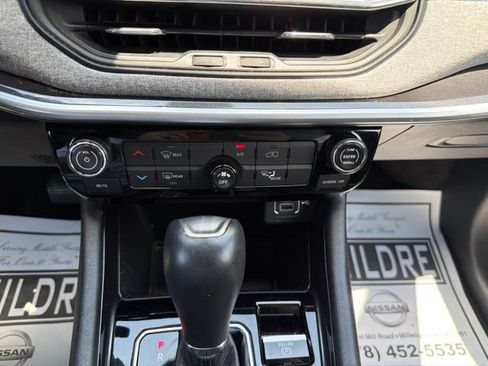 Used 2024 Jeep Compass Latitude AWD/4WD image 25