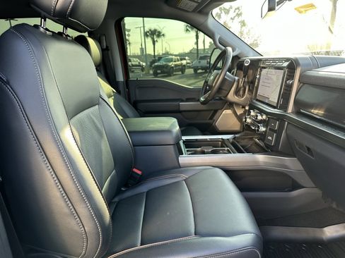 Used 2024 Ford F350 Lariat image 23