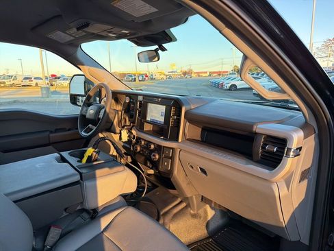 New 2026 Ford F350 XL w/ XL Chrome Package image 23