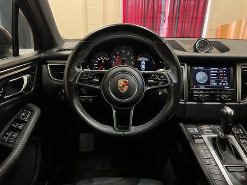 Used 2015 Porsche Macan S AWD/4WD image 26