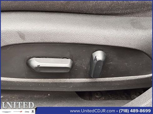 Used 2017 Chevrolet Cruze LT w/ Convenience Package image 11