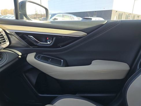 Used 2023 Subaru Outback Limited image 24