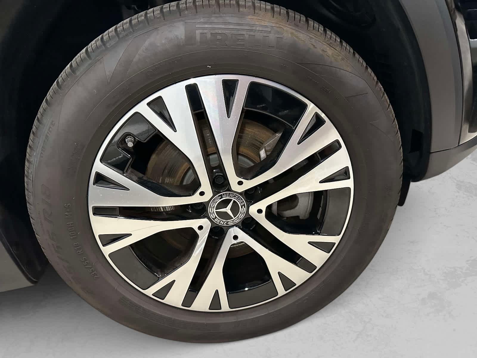 Used 2025 Mercedes-Benz GLB 250 4MATIC image 6