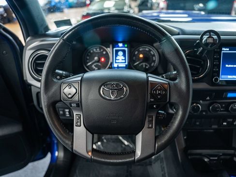 Used 2022 Toyota Tacoma TRD Sport image 36