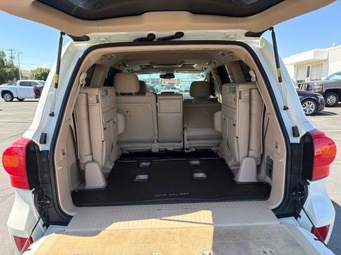 Used 2013 Toyota Land Cruiser AWD/4WD image 9