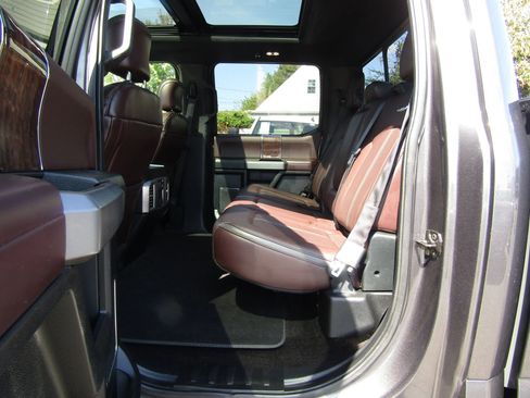 Used 2015 Ford F150 Platinum w/ Technology Package image 12