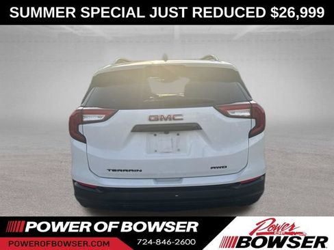 Used 2024 GMC Terrain SLT w/ Infotainment Package II AWD/4WD image 7