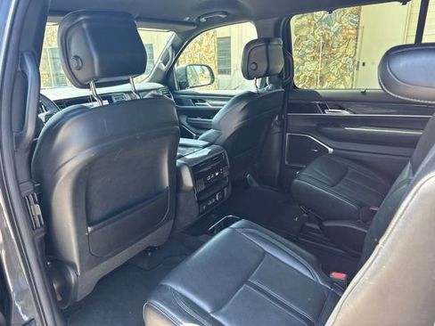Used 2022 Jeep Wagoneer Series III w/ Convenience Group I AWD/4WD image 5