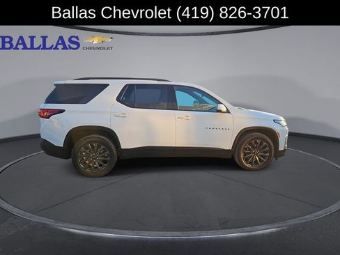 Certified 2023 Chevrolet Traverse RS image 9