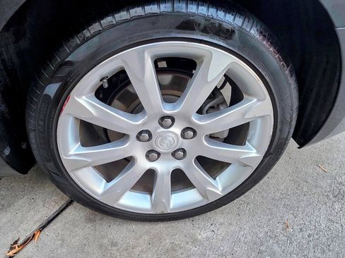 Used 2013 Buick LaCrosse Touring FWD image 16