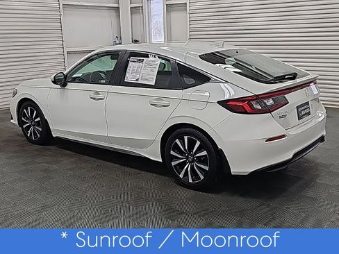 Used 2024 Honda Civic EX-L image 6