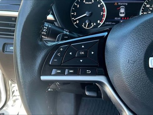 Used 2023 Nissan Altima 2.5 SR AWD/4WD image 10