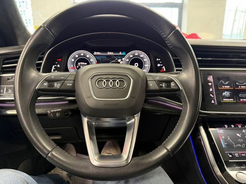 Used 2019 Audi Q8 Prestige w/ Luxury Package image 64