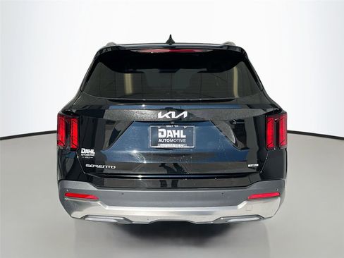 Used 2025 Kia Sorento EX image 12