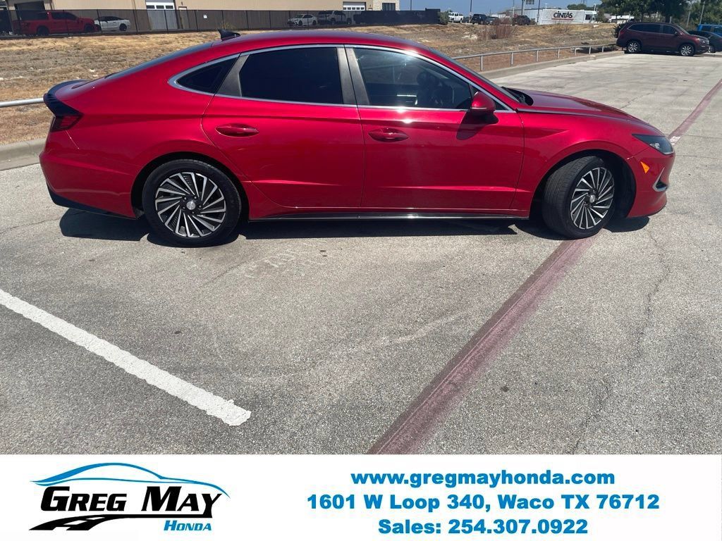 Used 2021 Hyundai Sonata SEL FWD image 2