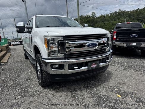 Used 2017 Ford F250 XLT w/ XLT Premium Package AWD/4WD image 5