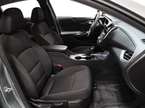 Used 2024 Chevrolet Malibu LT image 19