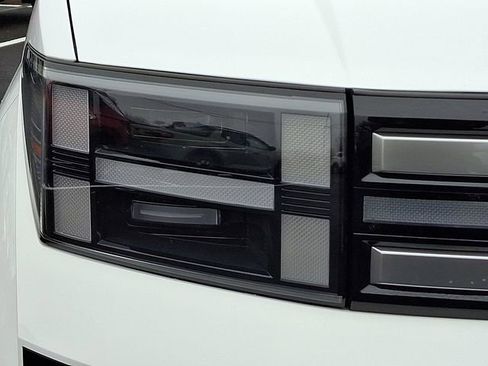 Certified 2025 Hyundai Santa Fe SE image 10