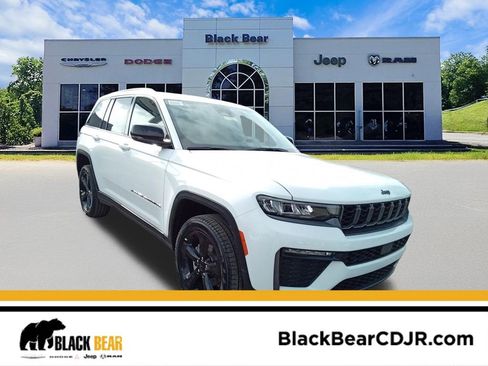 New 2026 Jeep Grand Cherokee Limited w/ Limited Altitude Package image 1