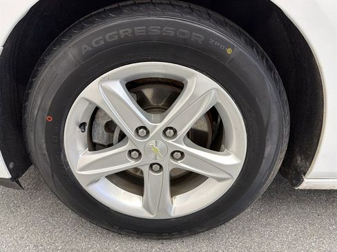 Used 2019 Chevrolet Malibu LS image 15