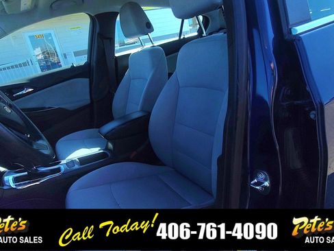 Used 2019 Chevrolet Cruze LT w/ Convenience Package image 20