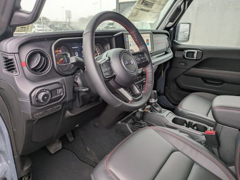 New 2026 Jeep Wrangler Unlimited Rubicon 392 w/ Quick Order Package 27X Moab AWD/4WD image 9